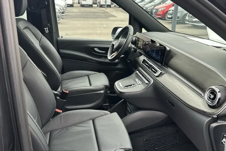 Mercedes-Benz V 300 (Clasa V) din 2025 cu 8.550 km - oferta MER211046 - foto 14