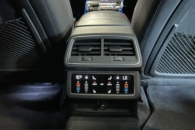 Audi RS6 din 2023 cu 33.000 km - oferta AUD211055 - foto 30