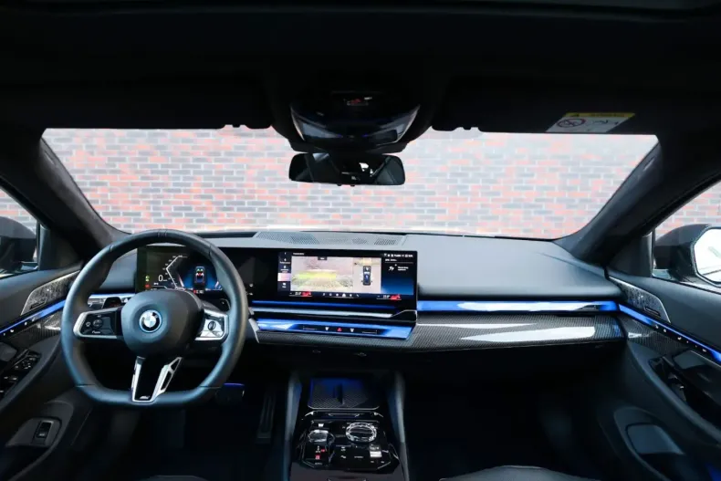 BMW 550 (Seria 5) din 2025 cu 9.799 km - oferta BMW211063 - foto 43