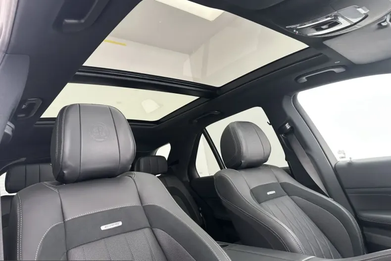 Mercedes-Benz GLE 63 AMG (Clasa GLE) din 2025 cu 15.000 km - oferta MER211066 - foto 7