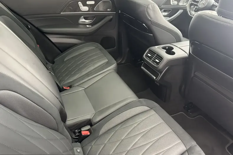 Mercedes-Benz GLE 63 AMG (Clasa GLE) din 2025 cu 15.000 km - oferta MER211066 - foto 26
