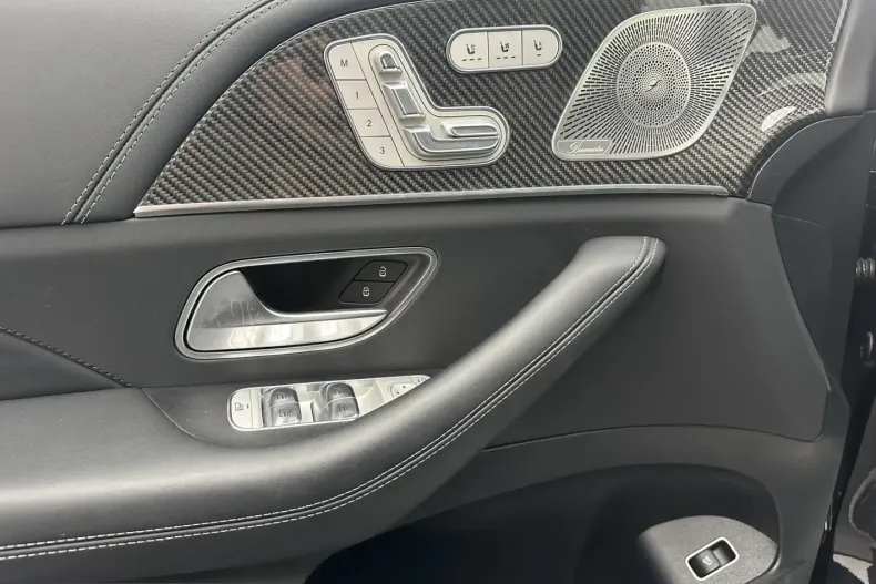 Mercedes-Benz GLE 63 AMG (Clasa GLE) din 2025 cu 15.000 km - oferta MER211066 - foto 30