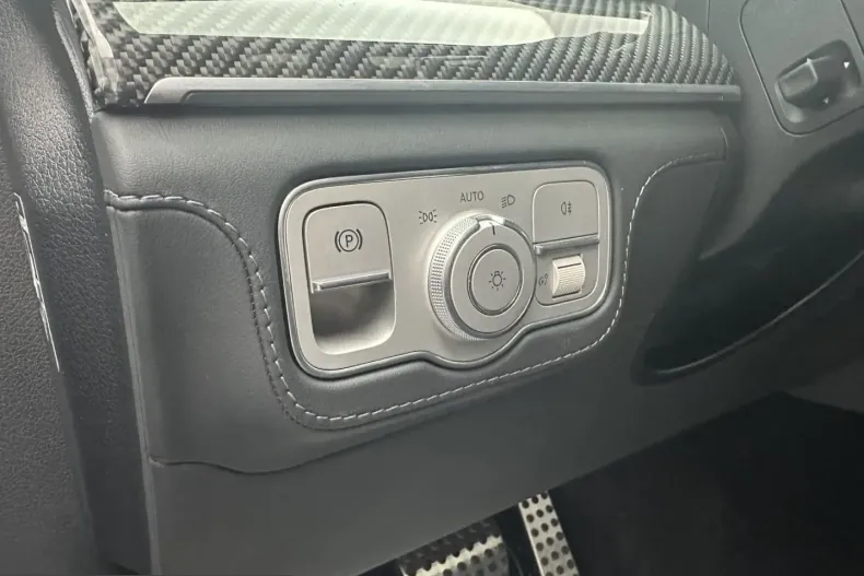 Mercedes-Benz GLE 63 AMG (Clasa GLE) din 2025 cu 15.000 km - oferta MER211066 - foto 35
