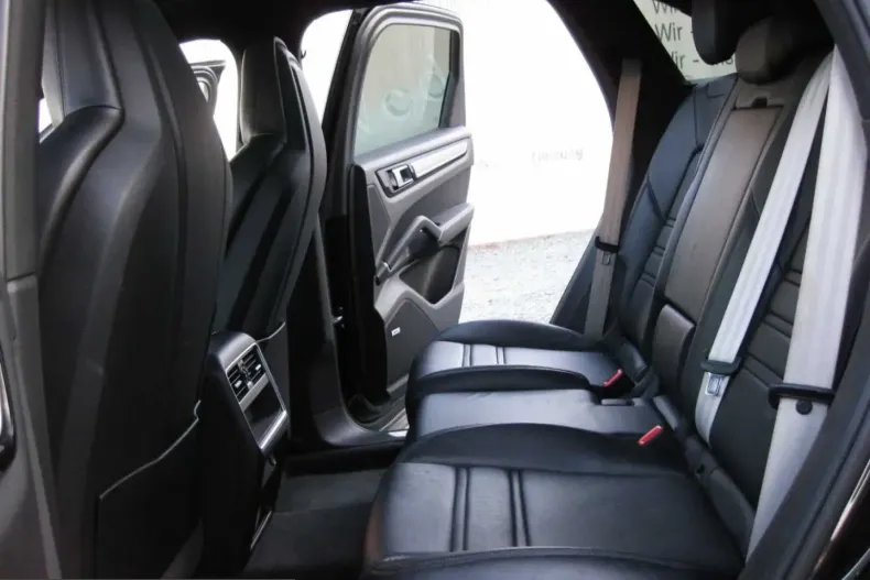 Porsche Cayenne din 2022 cu 53.000 km - oferta POR211076 - foto 9