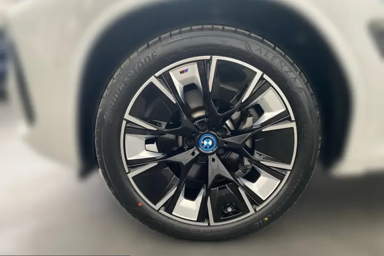 BMW iX3 (Seria X) din 2022 cu 69.700 km - oferta BMW211082 - foto 6
