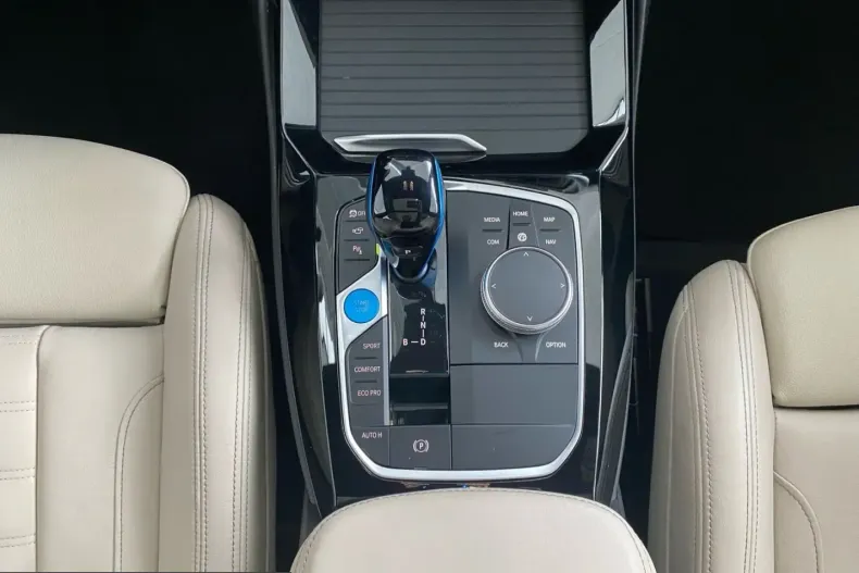 BMW iX3 (Seria X) din 2022 cu 69.700 km - oferta BMW211082 - foto 13