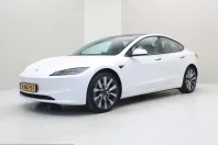 Tesla Model 3 din 2024 cu 41.185 km - oferta TES211089 - foto 1