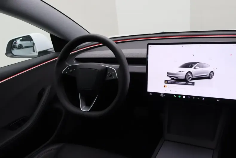 Tesla Model 3 din 2024 cu 41.185 km - oferta TES211089 - foto 19