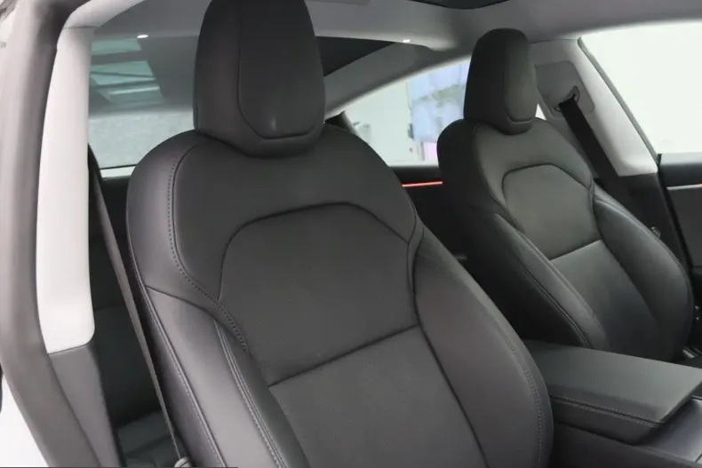 Tesla Model 3 din 2024 cu 41.185 km - oferta TES211089 - foto 22