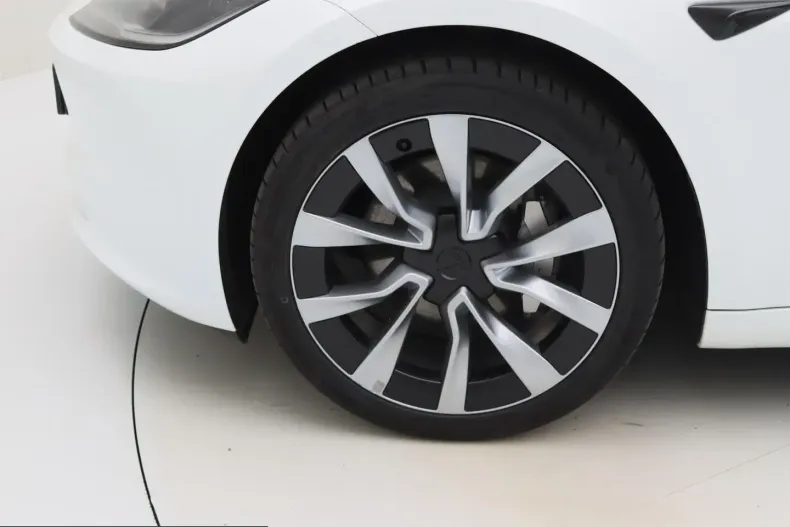 Tesla Model 3 din 2024 cu 41.185 km - oferta TES211089 - foto 23
