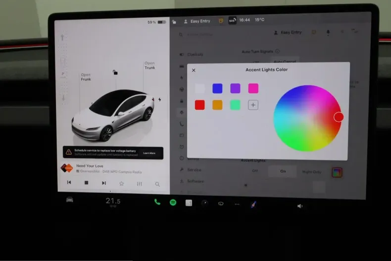 Tesla Model 3 din 2024 cu 41.185 km - oferta TES211089 - foto 34