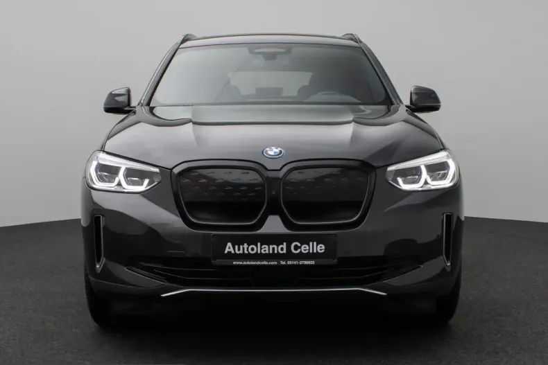 BMW iX3 (Seria X) din 2021 cu 62.273 km - oferta BMW211091 - foto 1