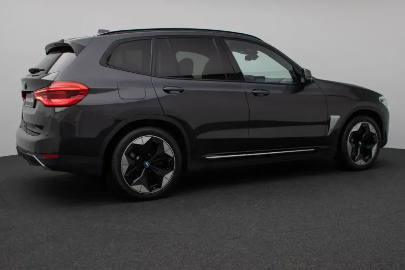 BMW iX3 (Seria X) din 2021 cu 62.273 km - oferta BMW211091 - foto 5