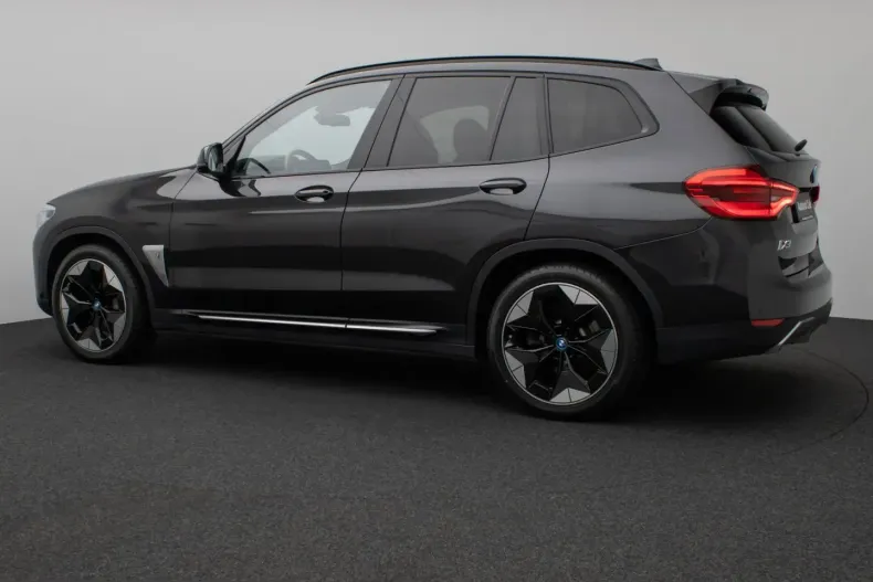 BMW iX3 (Seria X) din 2021 cu 62.273 km - oferta BMW211091 - foto 9