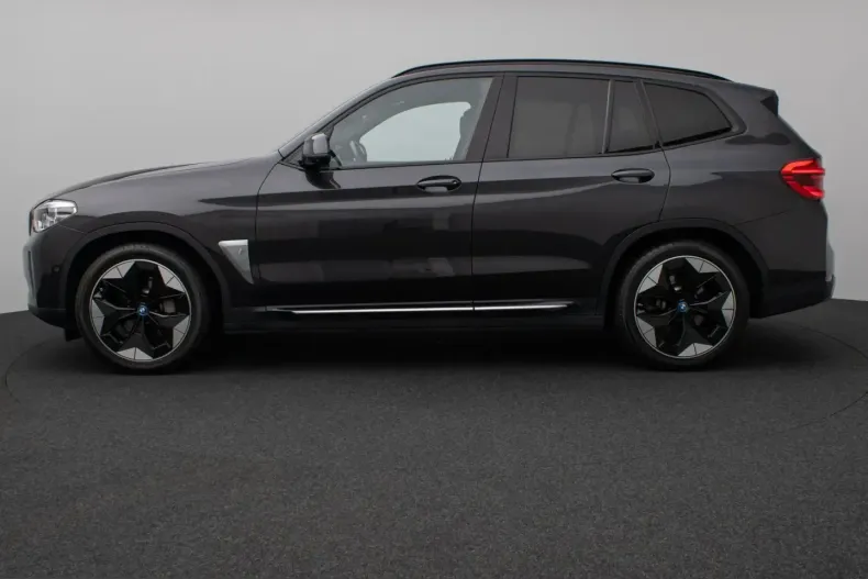 BMW iX3 (Seria X) din 2021 cu 62.273 km - oferta BMW211091 - foto 10