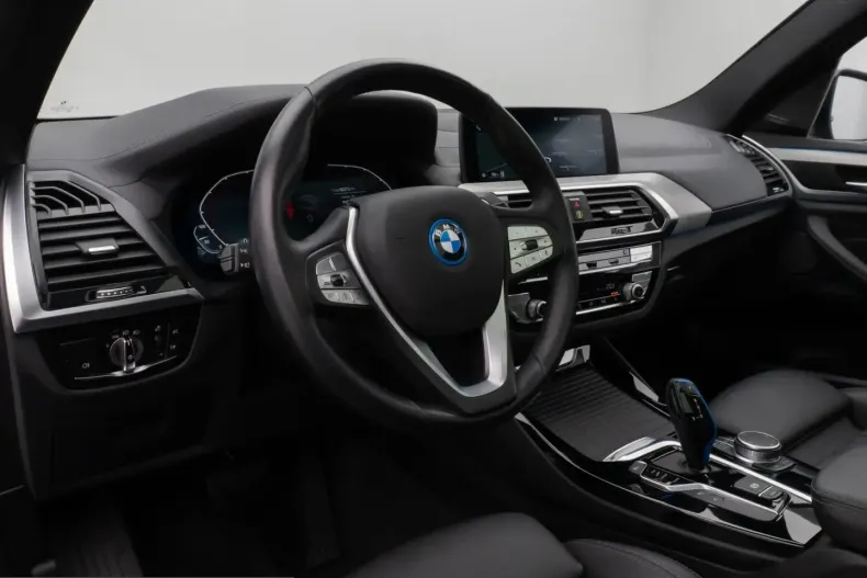 BMW iX3 (Seria X) din 2021 cu 62.273 km - oferta BMW211091 - foto 19