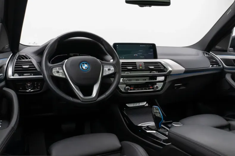 BMW iX3 (Seria X) din 2021 cu 62.273 km - oferta BMW211091 - foto 38