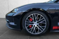Porsche Taycan din 2024 cu 17.700 km - oferta POR211094 - foto 6