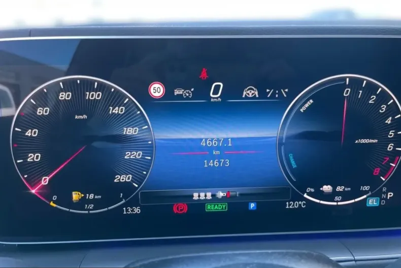 Mercedes-Benz GLE 400 (Clasa GLE) din 2025 cu 14.662 km - oferta MER211097 - foto 14