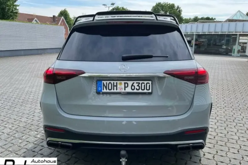 Mercedes-Benz GLE 63 AMG (Clasa GLE) din 2024 cu 24.900 km - oferta MER211104 - foto 27