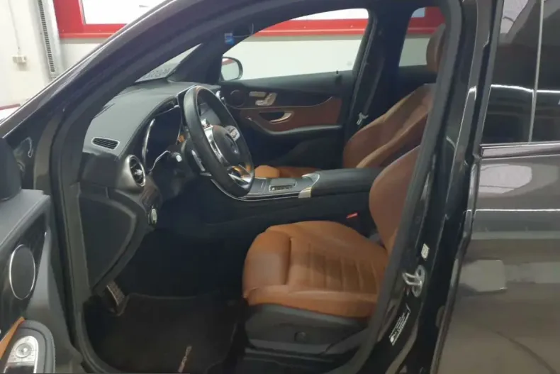 Mercedes-Benz GLC 300 (Clasa GLC) din 2022 cu 37.284 km - oferta MER211112 - foto 3