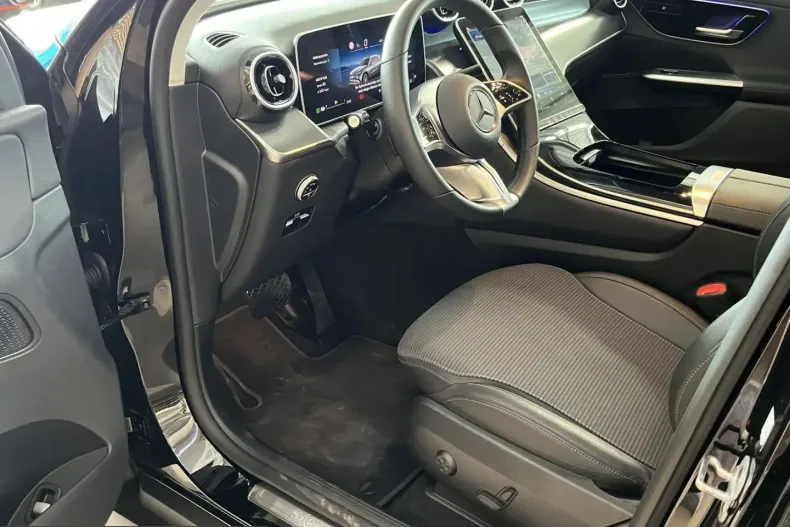 Mercedes-Benz GLC 200 (Clasa GLC) din 2024 cu 33.788 km - oferta MER211115 - foto 14