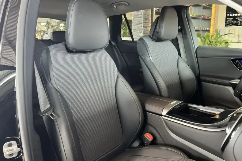 Mercedes-Benz GLC 200 (Clasa GLC) din 2024 cu 33.788 km - oferta MER211115 - foto 20