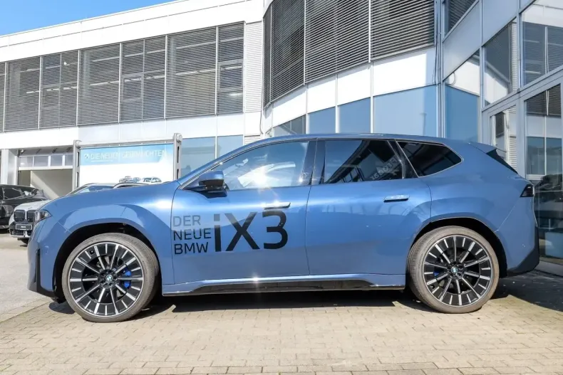 BMW iX3 (Seria X) din 2026 cu 9.900 km - oferta BMW211119 - foto 5