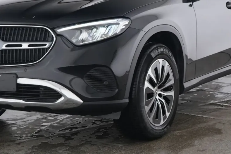 Mercedes-Benz GLC 220 (Clasa GLC) din 2024 cu 37.500 km - oferta MER211122 - foto 3