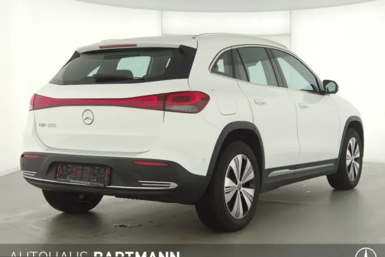 Mercedes-Benz EQA din 2023 cu 40.000 km - oferta MER211134 - foto 3