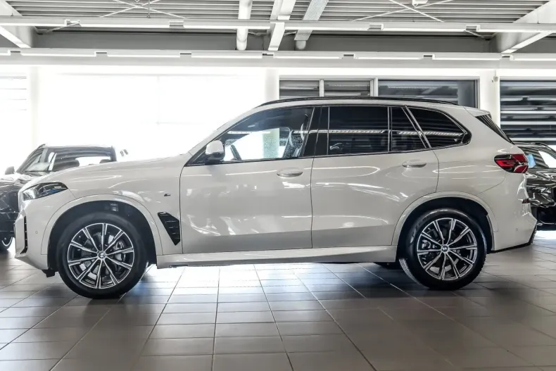 BMW X5 (Seria X) din 2025 cu 27.807 km - oferta BMW211135 - foto 8