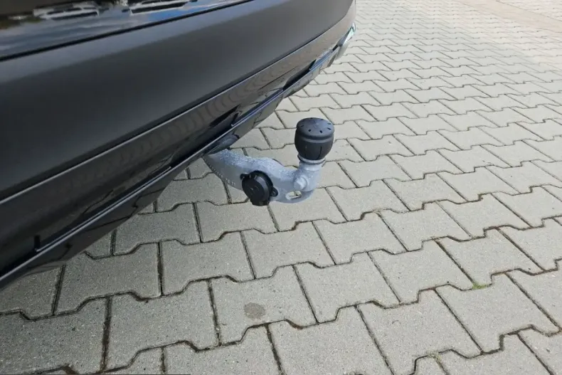 Mercedes-Benz GLC 300 (Clasa GLC) din 2024 cu 19.900 km - oferta MER211160 - foto 18