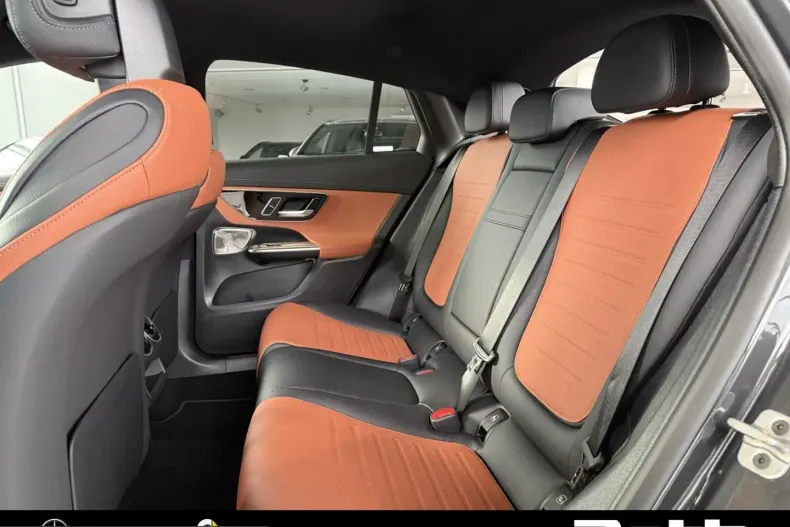 Mercedes-Benz GLC 200 (Clasa GLC) din 2024 cu 19.100 km - oferta MER211162 - foto 11