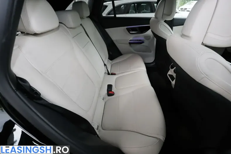 Mercedes-Benz GLC 300 (Clasa GLC) din 2024 cu 10.550 km - oferta MER211167 - foto 6