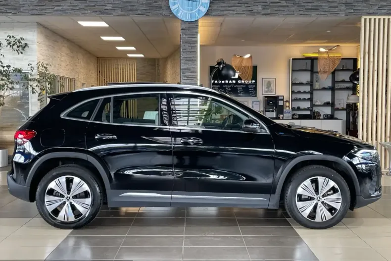 Mercedes-Benz EQA din 2022 cu 42.057 km - oferta MER211173 - foto 4