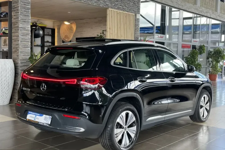Mercedes-Benz EQA din 2022 cu 42.057 km - oferta MER211173 - foto 6