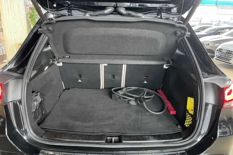 Mercedes-Benz EQA din 2022 cu 42.057 km - oferta MER211173 - foto 8