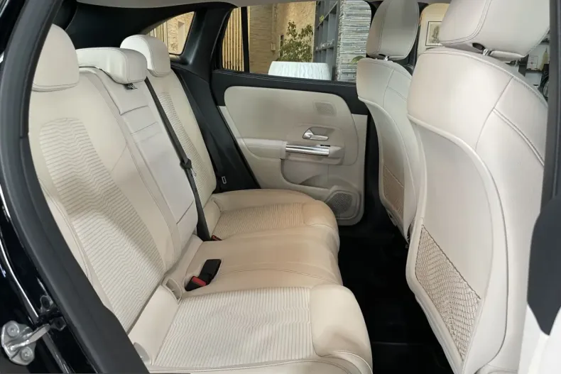 Mercedes-Benz EQA din 2022 cu 42.057 km - oferta MER211173 - foto 16