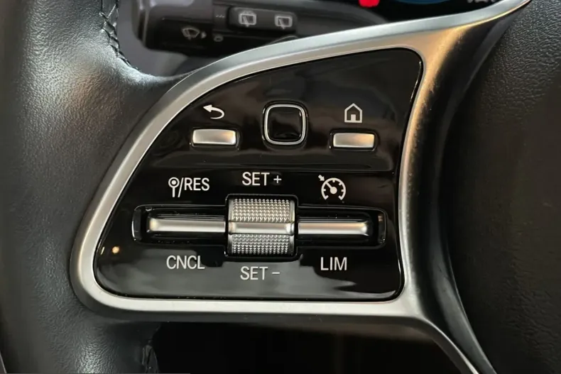 Mercedes-Benz EQA din 2022 cu 42.057 km - oferta MER211173 - foto 20