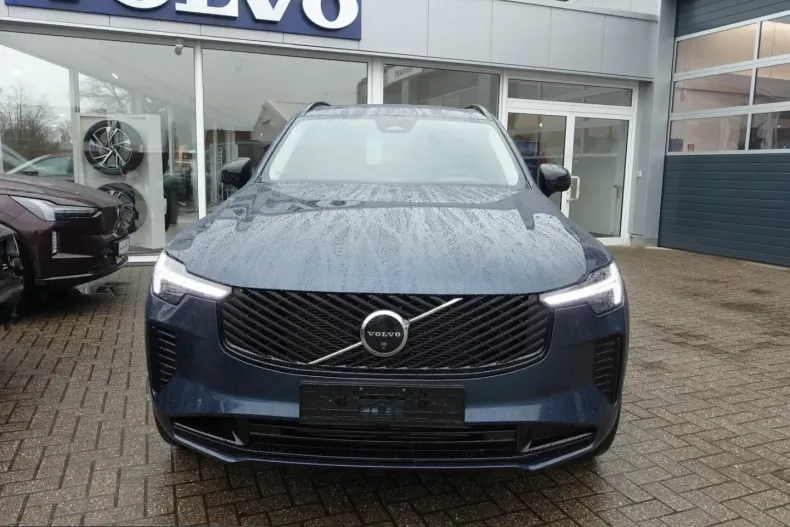 Volvo XC90 din 2025 cu 18.990 km - oferta VOL211174 - foto 2