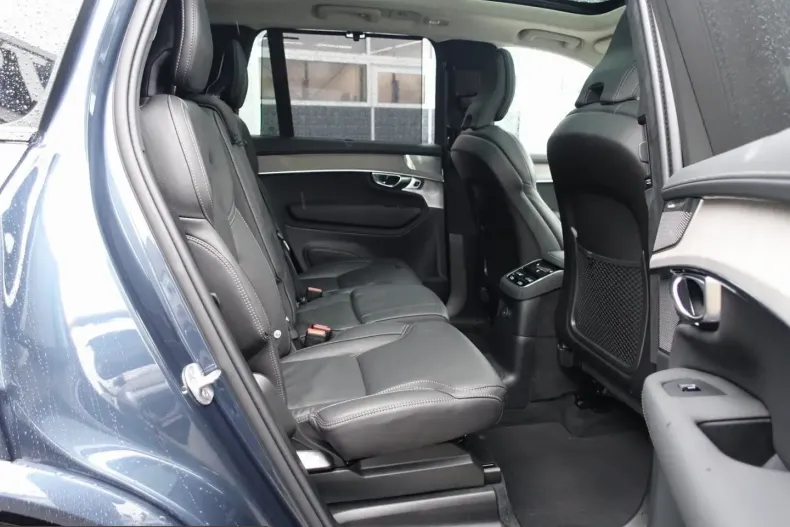 Volvo XC90 din 2025 cu 18.990 km - oferta VOL211174 - foto 11