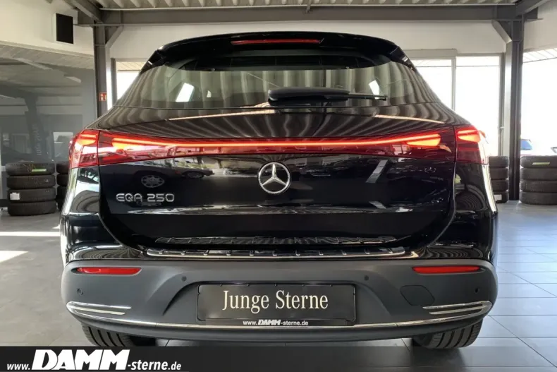 Mercedes-Benz EQA din 2025 cu 9.932 km - oferta MER211176 - foto 7