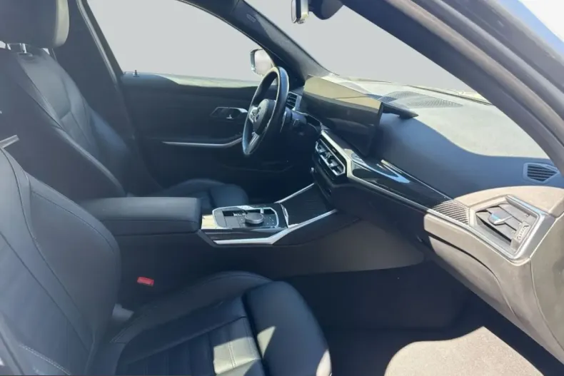 BMW 330 (Seria 3) din 2024 cu 82.337 km - oferta BMW211183 - foto 13