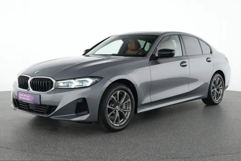 BMW 330 (Seria 3) din 2023 cu 59.357 km - oferta BMW211186 - foto 1