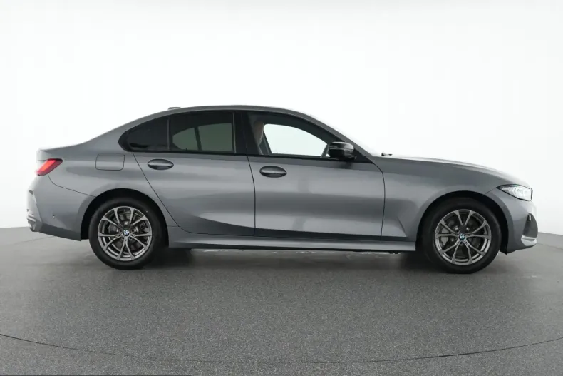 BMW 330 (Seria 3) din 2023 cu 59.357 km - oferta BMW211186 - foto 4