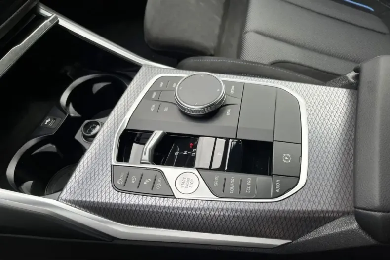 BMW 320 (Seria 3) din 2025 cu 26.306 km - oferta BMW211188 - foto 6