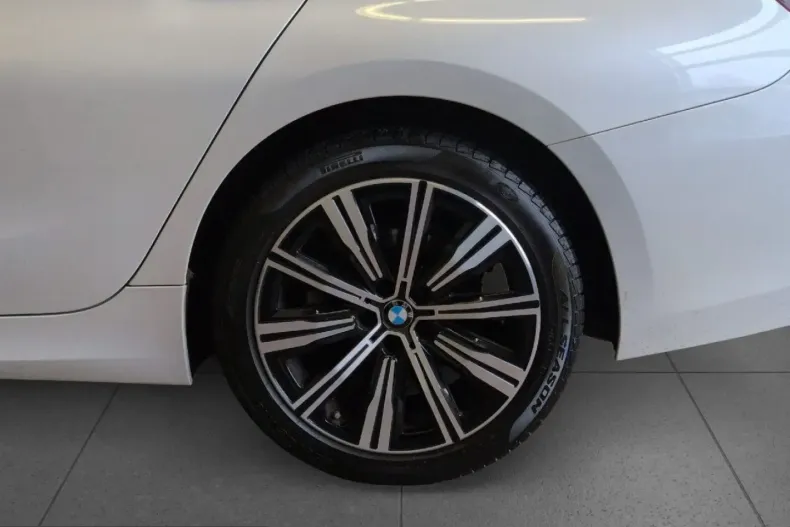 BMW 320 (Seria 3) din 2022 cu 44.946 km - oferta BMW211191 - foto 12