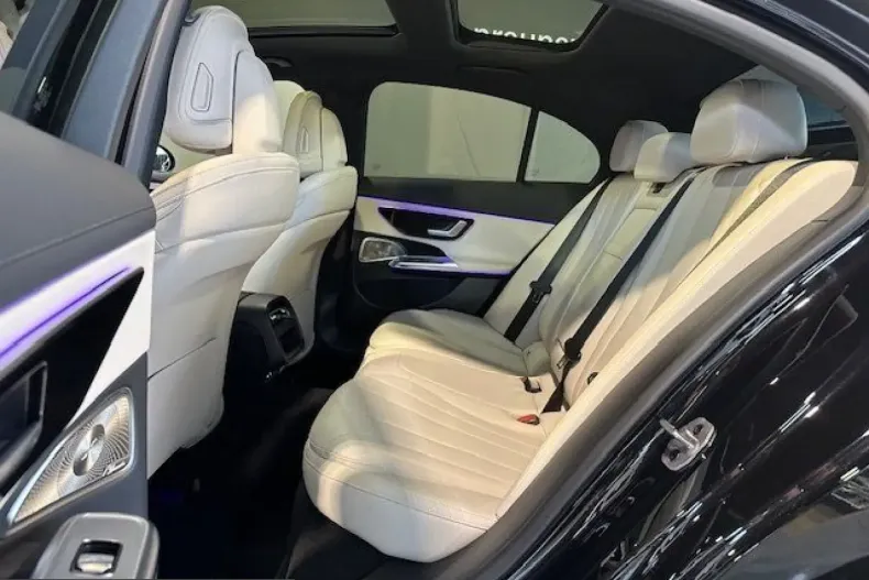 Mercedes-Benz E 200 (Clasa E) din 2025 cu 11.945 km - oferta MER211192 - foto 10