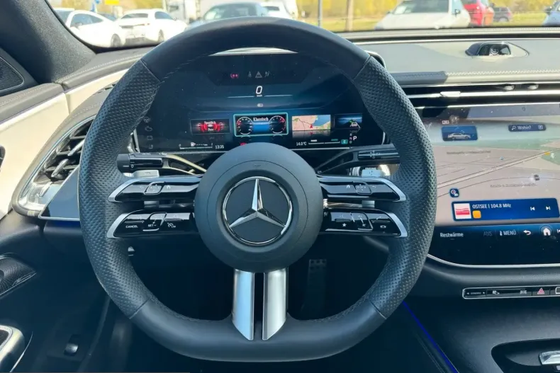 Mercedes-Benz E 200 (Clasa E) din 2024 cu 24.333 km - oferta MER211193 - foto 13