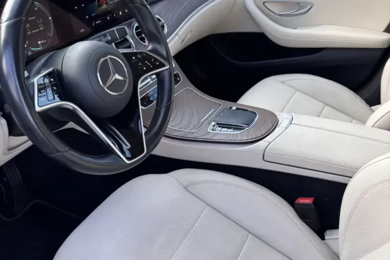 Mercedes-Benz E 300 (Clasa E) din 2021 cu 102.000 km - oferta MER211198 - foto 6